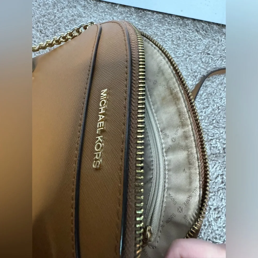 Michael Kors Jet Set Travel Tan Leather Dome Crossbody